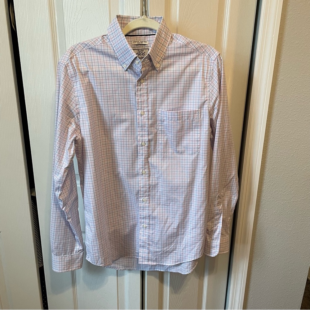 Jos. A. Bank Men’s Button-Down Shirt in Light Blue and Pink Plaid
